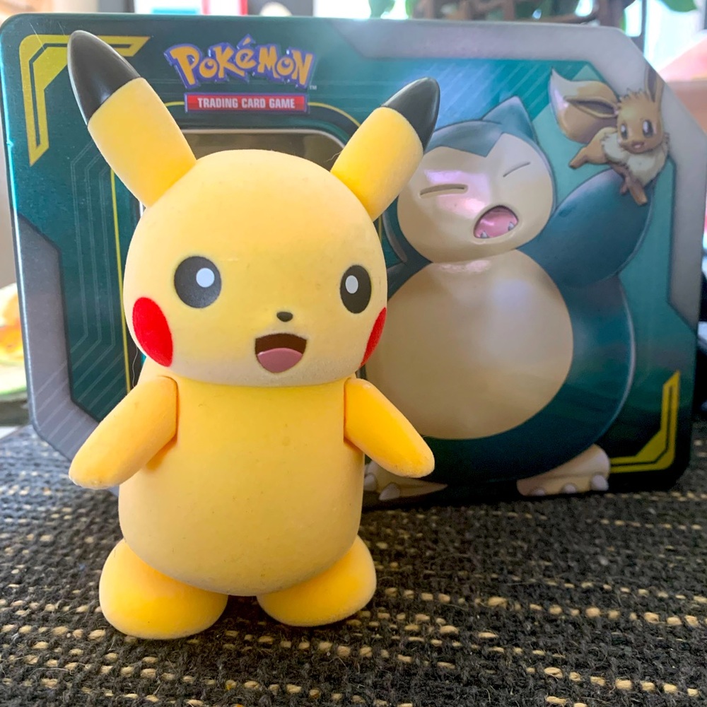 Pikachu Pokemon Tomy 4" Battery Operated Motion Sound Figure Monster RARE.
